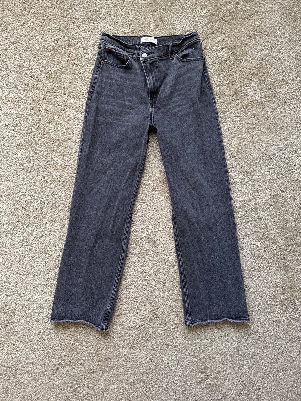 Abercrombie & Fitch ’90s Relaxed Jean High Rise Black Wash Size 29/8R